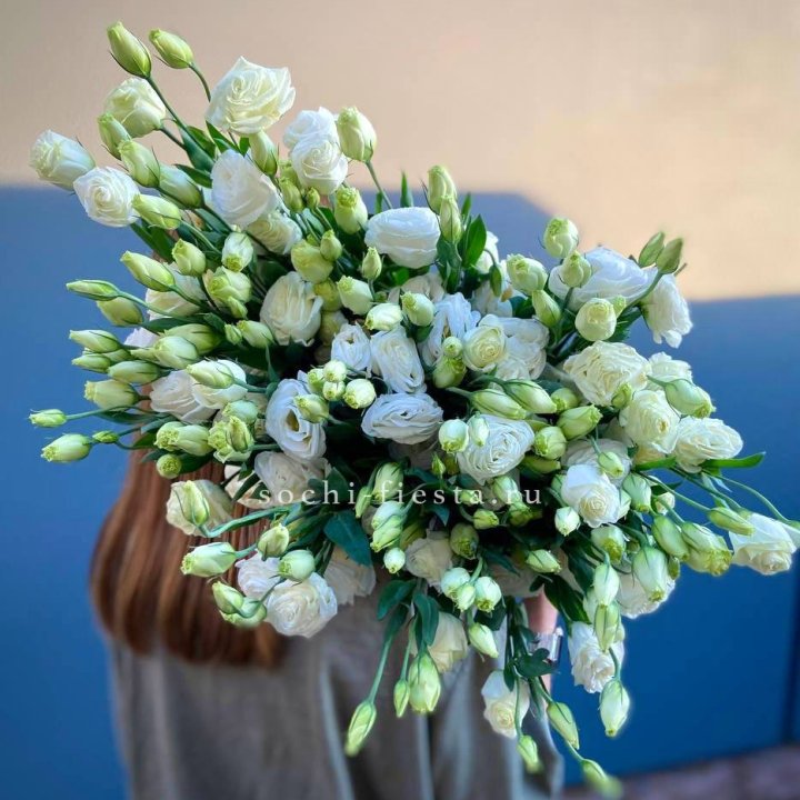 Охапка эустомы в Комсомольске-на-Амуре