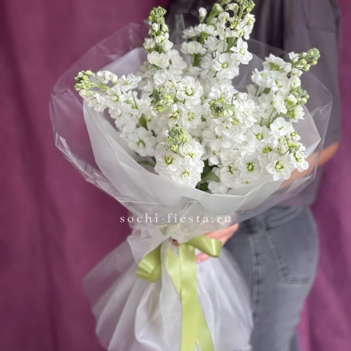 Букет ароматной маттиоллы №1 в Комсомольске-на-Амуре