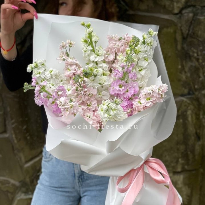 Букет маттиол №1 в Комсомольске-на-Амуре