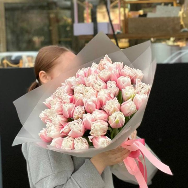 51 нежный тюльпан в Комсомольске-на-Амуре