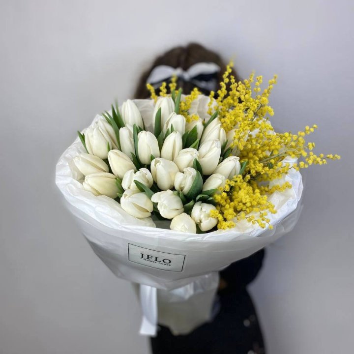 Дуо тюльпан и мимоза в Комсомольске-на-Амуре