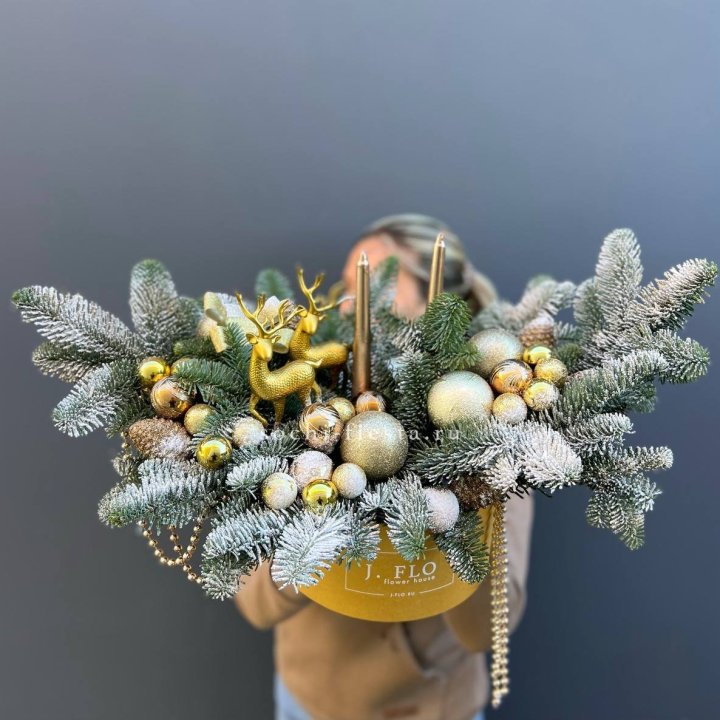 Композиция "Мери крисмас голд" в Комсомольске-на-Амуре