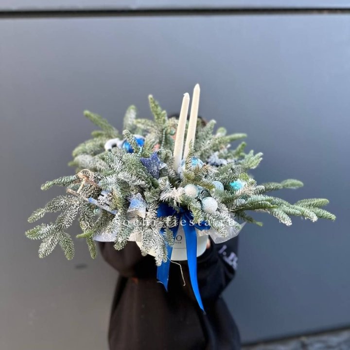 Новогодняя композиция в коробке  в Комсомольске-на-Амуре