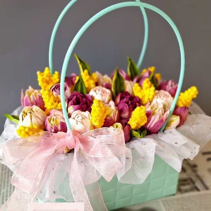 Тюльпаны в сумочке из зефира в Комсомольске-на-Амуре