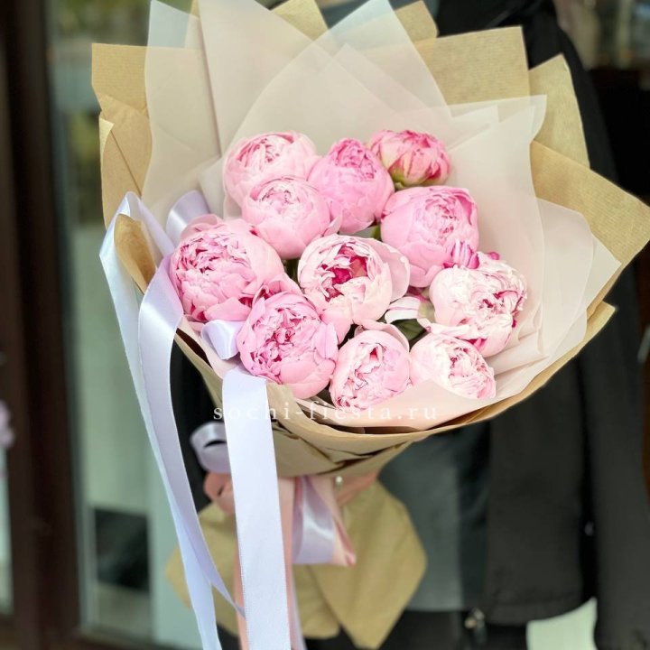 11 пионов в оформлении в Комсомольске-на-Амуре