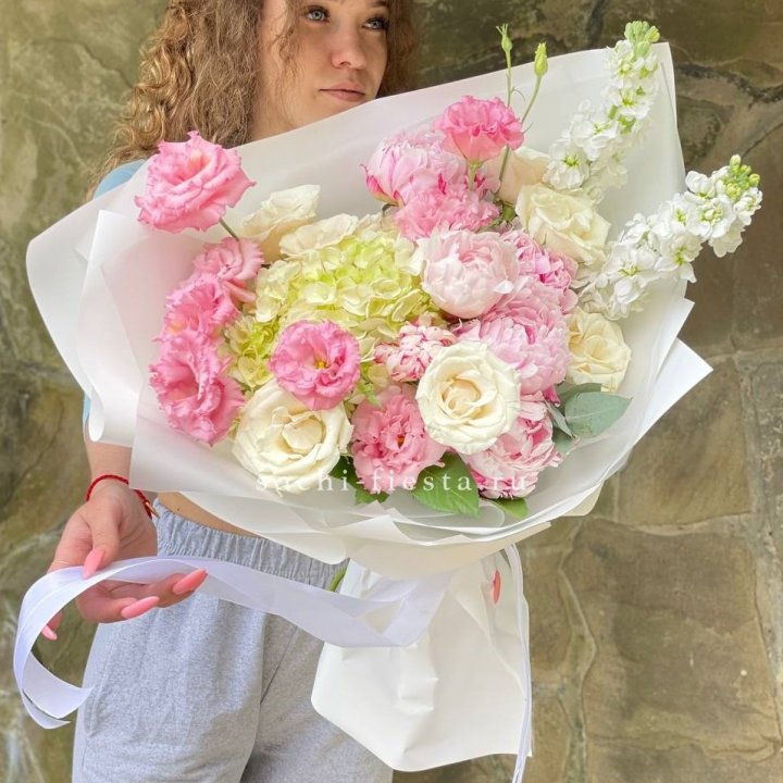 Букет с пионами №3 в Комсомольске-на-Амуре