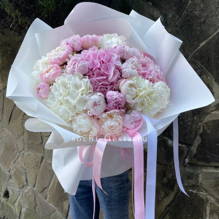 Букет "Пионы и Гортензии" в Комсомольске-на-Амуре