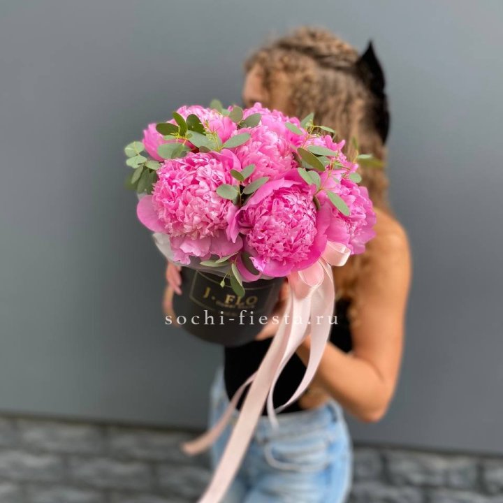 Дизайнерский цилиндр "Фломени" в Комсомольске-на-Амуре