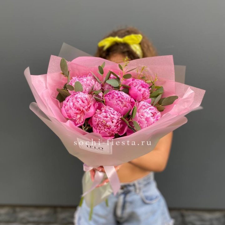 7 ярких пионов в оформлении в Комсомольске-на-Амуре