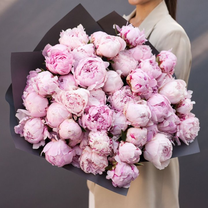 Пионы охапка в Комсомольске-на-Амуре