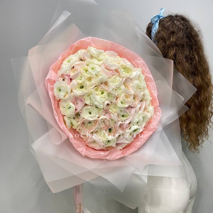 113 ранункулюсов  в Комсомольске-на-Амуре