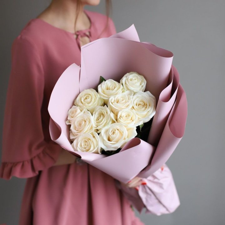 11 белых роз в Комсомольске-на-Амуре