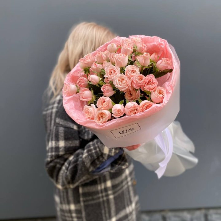 11 роз бомбастик в Комсомольске-на-Амуре