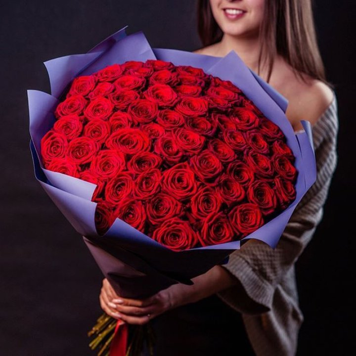 71 красная роза в Комсомольске-на-Амуре