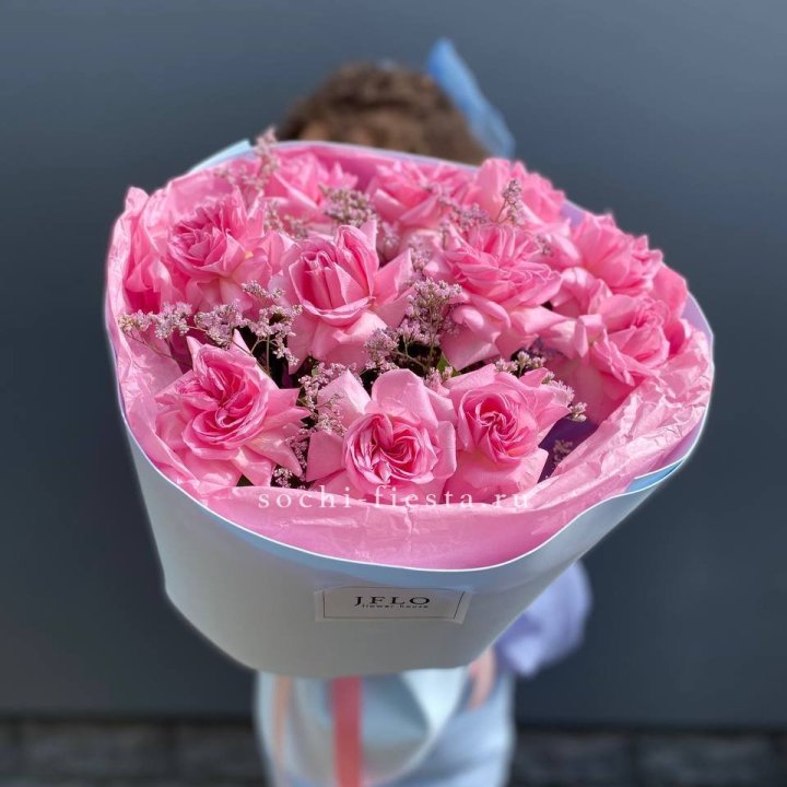 Букет французских розовых роз  в Комсомольске-на-Амуре