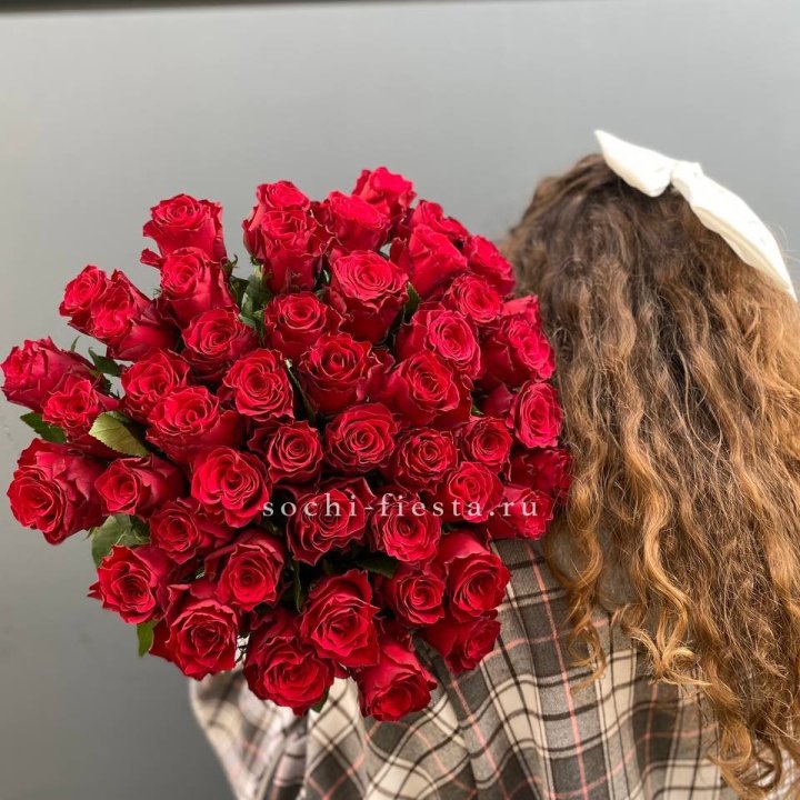 51 красная роза в Комсомольске-на-Амуре