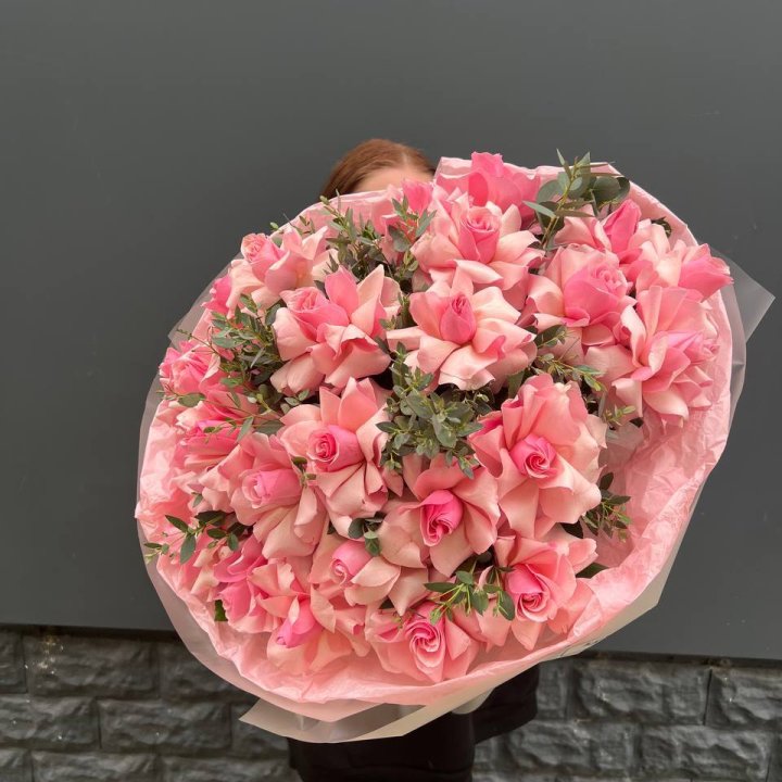  25 розовых французских роз в Комсомольске-на-Амуре