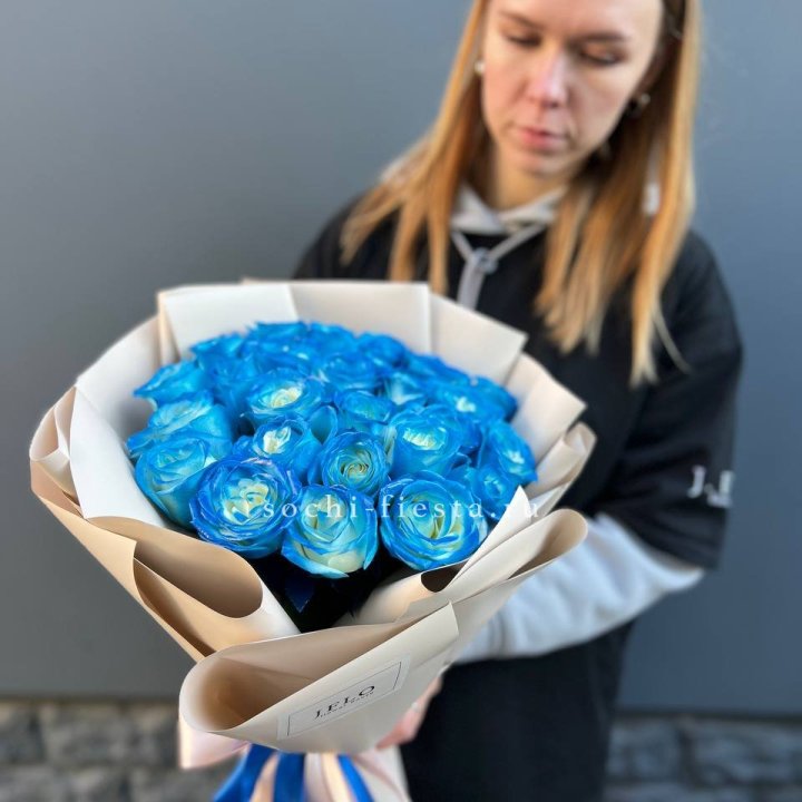 Букет синих роз блю логан в Комсомольске-на-Амуре