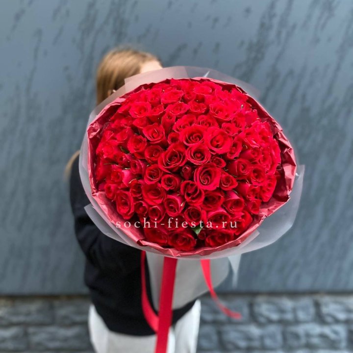 101  красная кенийская роза  с доставкой в Комсомольске-на-Амуре