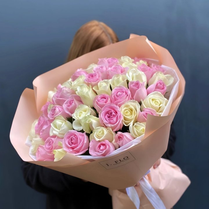 55 роз микс нежности в Комсомольске-на-Амуре