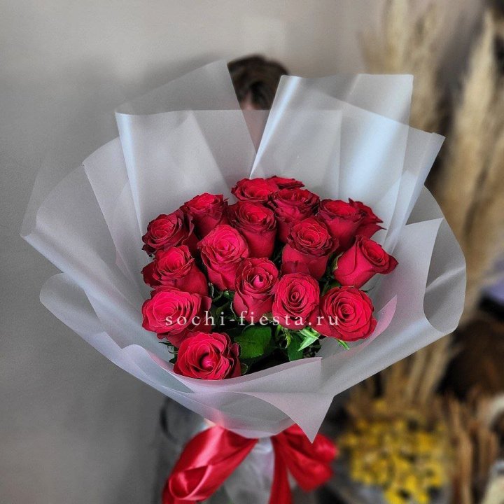 17 красных роз "Нет времени ждать" в Комсомольске-на-Амуре