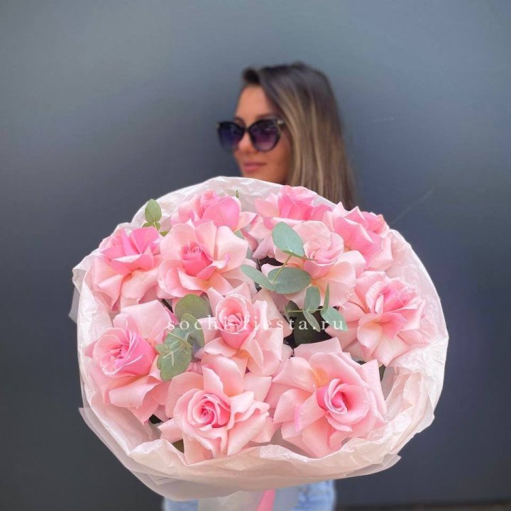 Букет роз "Минифу" в Комсомольске-на-Амуре