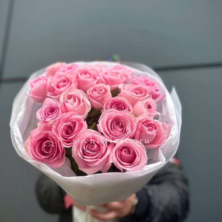 21 Розовая роза в белом в Комсомольске-на-Амуре