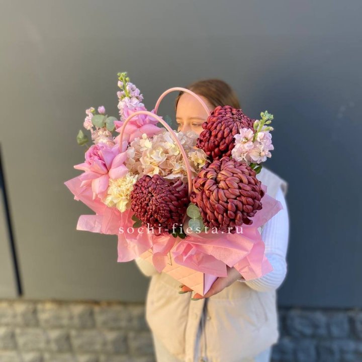 Сумочка нежная с бигуди в Комсомольске-на-Амуре