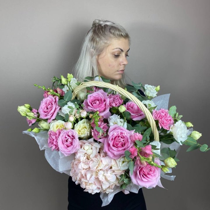 Цветочная корзина № 5 в Комсомольске-на-Амуре