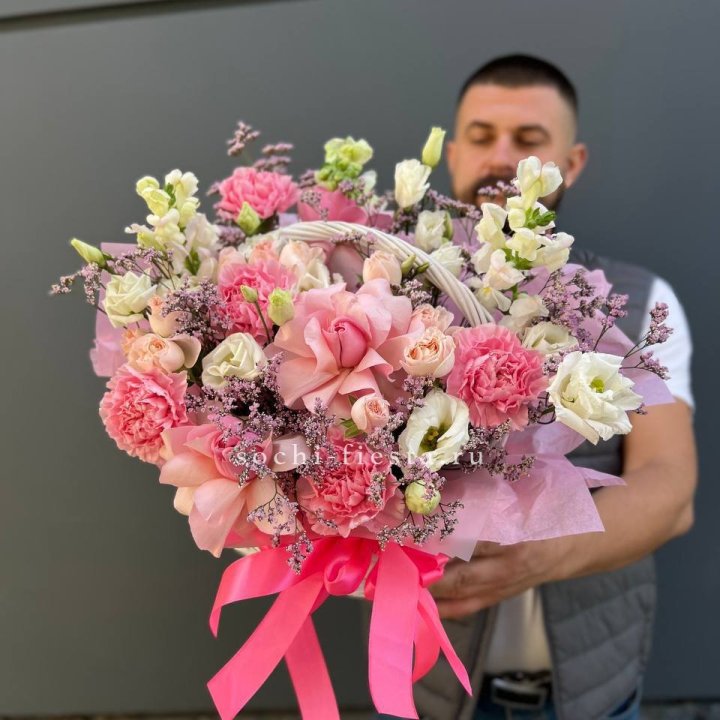 Цветочная корзина №1 в Комсомольске-на-Амуре
