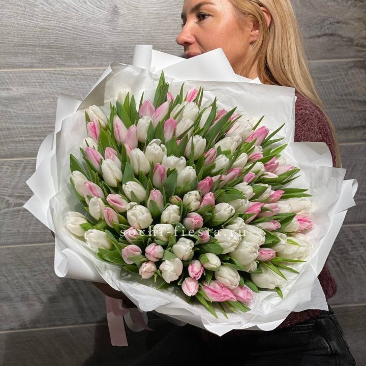 101 тюльпан нежный микс в Комсомольске-на-Амуре