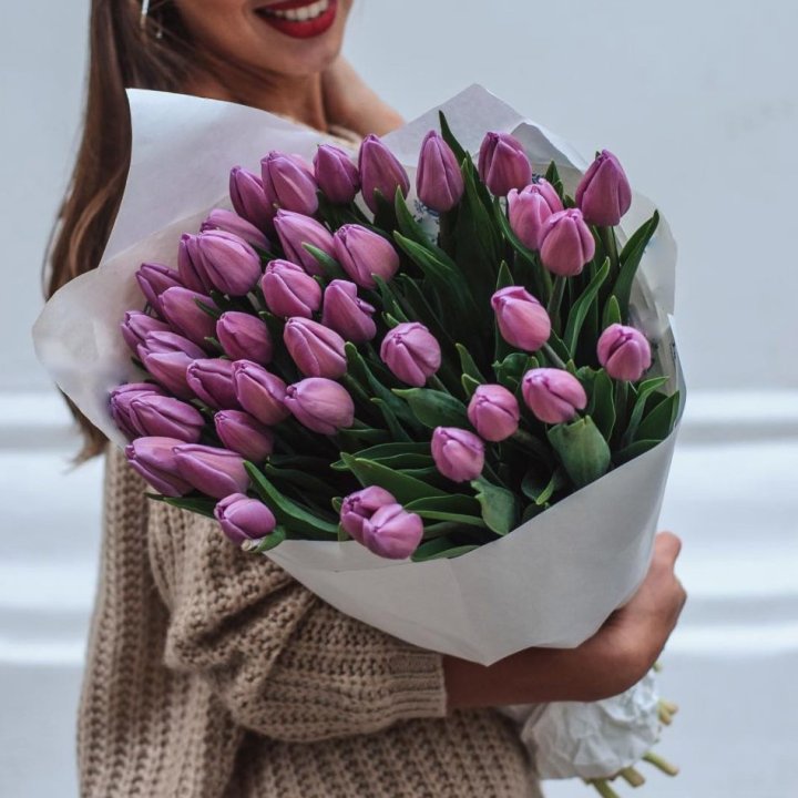 39 сиреневых тюльпанов в Комсомольске-на-Амуре